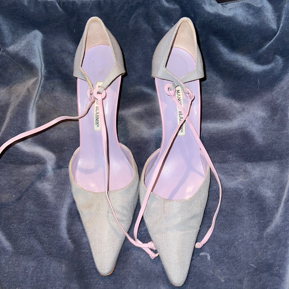 Magnolia Blahnik lavender heels w leather ankle strap